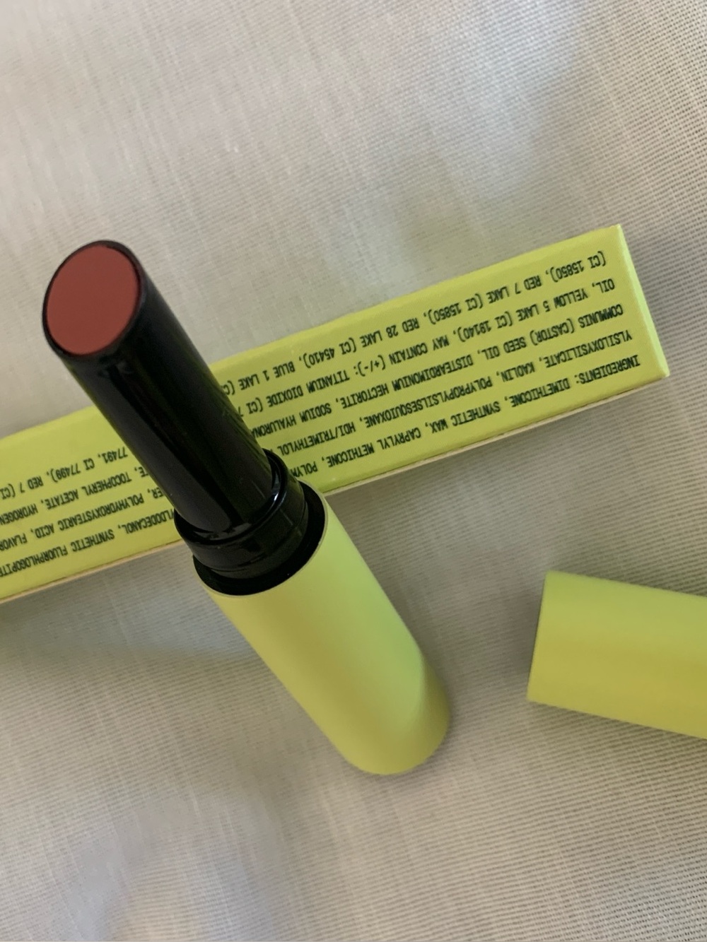 NIB Wyn Beauty SAY EVERYTHING MAX INTENSITY FEATHERWEIGHT LIPSTICK Color Sing